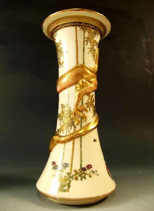 PAIR OF JAPANESE SATSUMA DRAGON MOULDED VASES MEIJI PERIOD - ADDITIONAL PHOTO 7