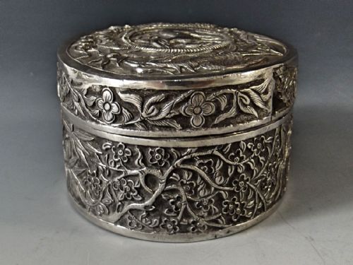 CHINESE SILVER BOX WITH EMBOSSED DECORATION C1900 - ADDITIONAL PHOTO 5