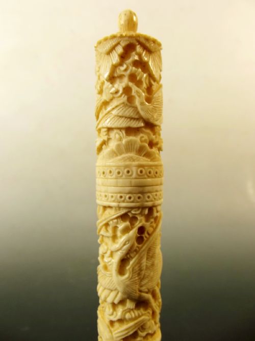 CHINESE CANTON IVORY NEEDLE CASE WITH NEEDLES C1840 - ADDITIONAL PHOTO 1