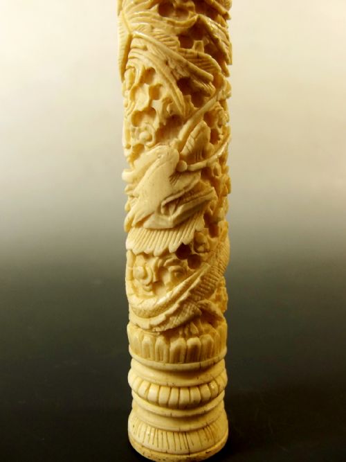 CHINESE CANTON IVORY NEEDLE CASE WITH NEEDLES C1840 - ADDITIONAL PHOTO 2