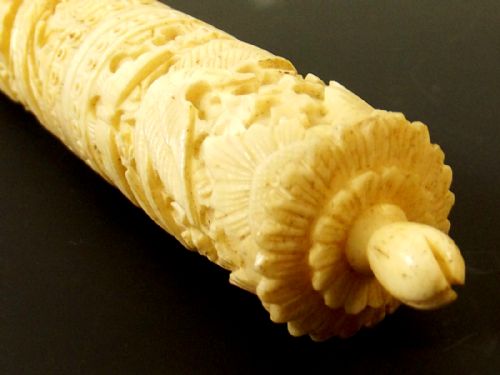 CHINESE CANTON IVORY NEEDLE CASE WITH NEEDLES C1840 - ADDITIONAL PHOTO 5