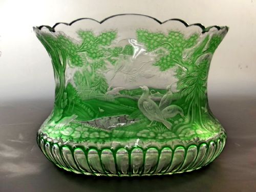 superb green flashed intaglio cut thomas webb vase - CATEGORY: ANTIQUE VASES - DATED 1890