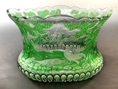 SUPERB GREEN FLASHED INTAGLIO CUT THOMAS WEBB VASE - ADDITIONAL PHOTO 2