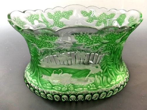 SUPERB GREEN FLASHED INTAGLIO CUT THOMAS WEBB VASE - ADDITIONAL PHOTO 4
