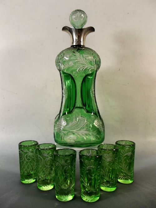STEVENS WILLIAMS INTAGLIO CUT GLASS SILVER MOUNTED DECANTER AND GLASSES - ADDITIONAL PHOTO 1