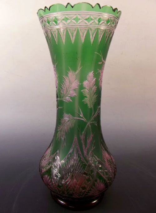 STEVENS WILLIAMS GREEN OVER RED INTAGLIO CUT VASE BY JOSHUA HODGETTS - ADDITIONAL PHOTO 3