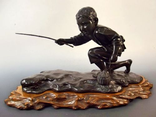 large japanese meiji period bronze on hardwood base of boy crabbing - CATEGORY: ANTIQUE SCULPTURES - DATED 1890