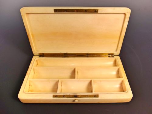 LARGE VICTORIAN IVORY COMPARTMENTAL BOX - ADDITIONAL PHOTO 5