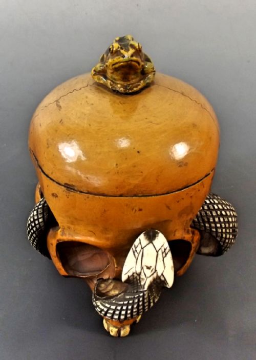 JAPANESE MEIJI PERIOD BOXWOOD IVORY SKULL BOX - ADDITIONAL PHOTO 1