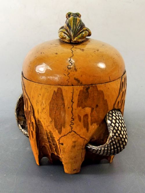 JAPANESE MEIJI PERIOD BOXWOOD IVORY SKULL BOX - ADDITIONAL PHOTO 4
