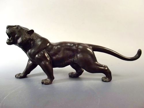 japanese meiji period bronze tiger okimono - CATEGORY: ANTIQUE SCULPTURES - DATED 1890