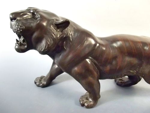 JAPANESE MEIJI PERIOD BRONZE TIGER OKIMONO - ADDITIONAL PHOTO 1