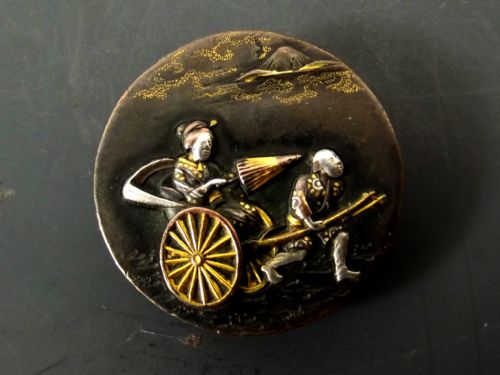 japanese meiji period mixed metal onlaid shibuichi button - CATEGORY: ANTIQUE METAL - DATED 1890