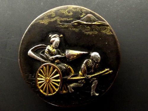 JAPANESE MEIJI PERIOD MIXED METAL ONLAID SHIBUICHI BUTTON - ADDITIONAL PHOTO 1