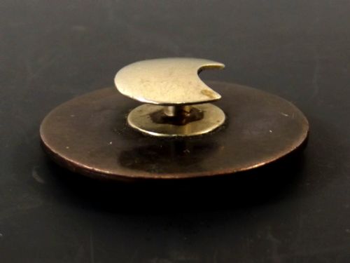 JAPANESE MEIJI PERIOD MIXED METAL ONLAID SHIBUICHI BUTTON - ADDITIONAL PHOTO 4