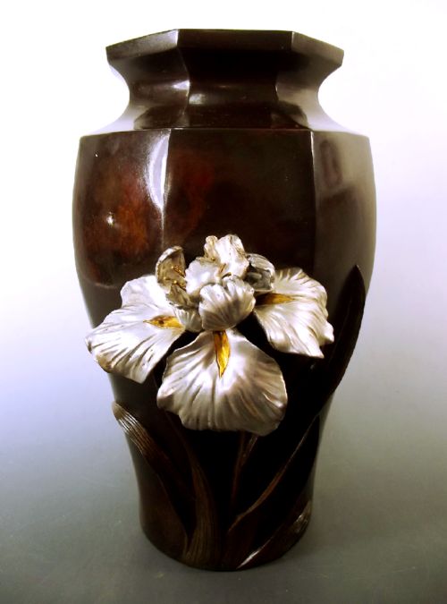 japanese meiji period bronze peony vase - CATEGORY: ANTIQUE METAL - DATED 1900