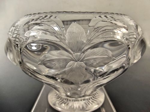 STEVENS AND WILLIAMS ROCK CRYSTAL IRIS BOWL - ADDITIONAL PHOTO 3