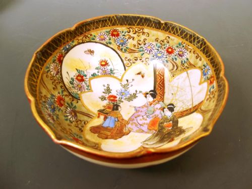 japanese satsuma ware lobed bowl meiji period - CATEGORY: ANTIQUE CERAMICS - DATED 1900