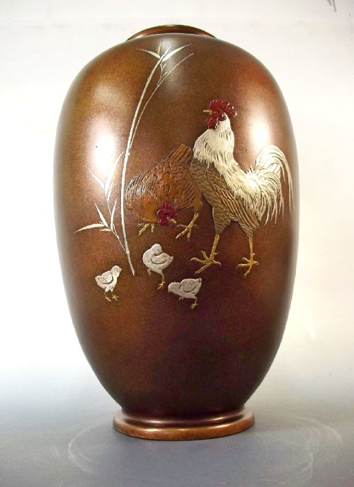 LARGE JAPANESE BRONZE MIXED METAL ONLAID COCKEREL VASE MEIJI PERIOD - ADDITIONAL PHOTO 1