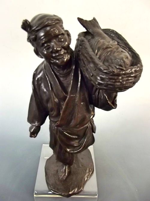 JAPANESE MEIJI PERIOD BRONZE FISHERMAN OKIMONO - ADDITIONAL PHOTO 6