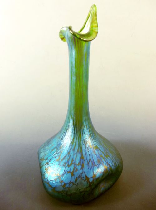 LARGE PAIR OF ART NOUVEAU LOETZ CRETA PAPILLON GLASS VASES - ADDITIONAL PHOTO 1