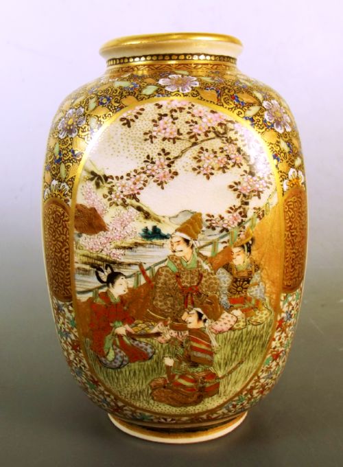 JAPANESE MEIJI PERIOD SATSUMA EARTHENWARE VASE - ADDITIONAL PHOTO 4