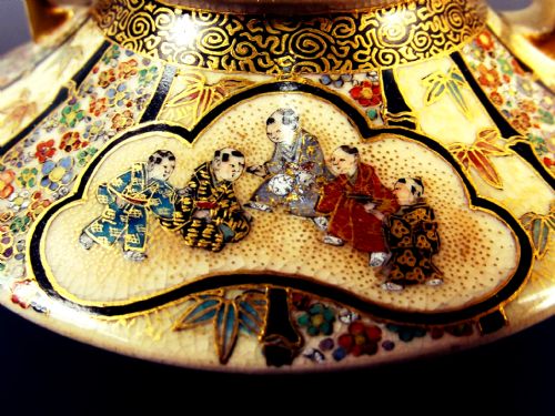 JAPANESE MEIJI PERIOD SATSUMA EARTHENWARE KORO AND COVER - ADDITIONAL PHOTO 1