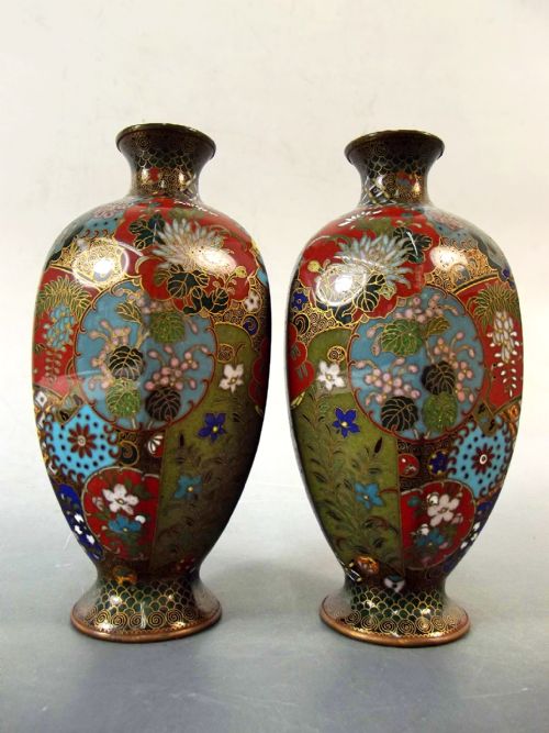 PAIR JAPANESE MEIJI PERIOD CLOISONNE ENAMEL VASES - ADDITIONAL PHOTO 2