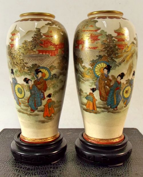 pair japanese taisho period satsuma earthenware vases - CATEGORY: ANTIQUE VASES - DATED 1920
