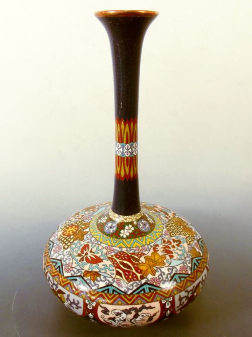 JAPANESE MEIJI PERIOD CLOISONNE ENAMEL VASE - ADDITIONAL PHOTO 1