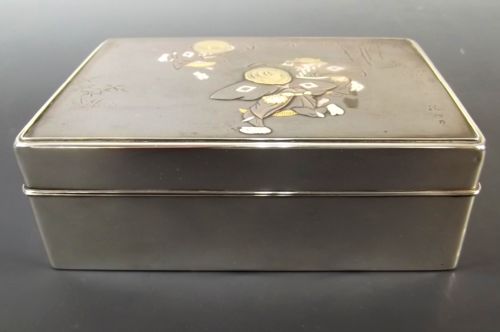 JAPANESE MEIJI PERIOD SILVER SHIBUICHI MIXED METAL BOX AND TRAY - ADDITIONAL PHOTO 2