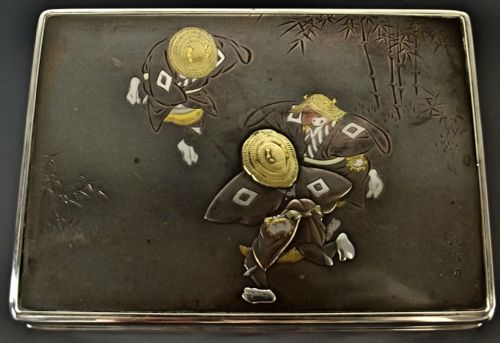 JAPANESE MEIJI PERIOD SILVER SHIBUICHI MIXED METAL BOX AND TRAY - ADDITIONAL PHOTO 3