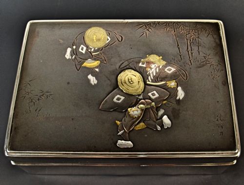 JAPANESE MEIJI PERIOD SILVER SHIBUICHI MIXED METAL BOX AND TRAY - ADDITIONAL PHOTO 5