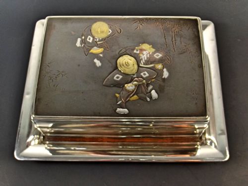 JAPANESE MEIJI PERIOD SILVER SHIBUICHI MIXED METAL BOX AND TRAY - ADDITIONAL PHOTO 18