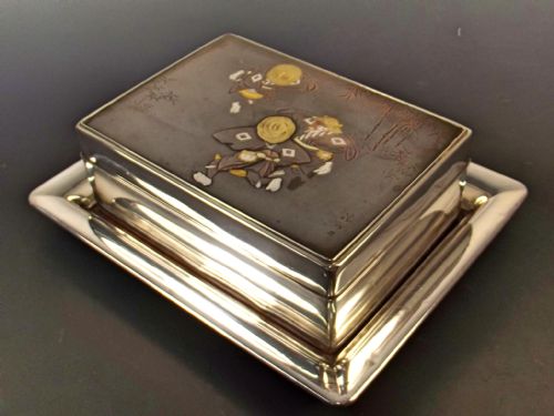 JAPANESE MEIJI PERIOD SILVER SHIBUICHI MIXED METAL BOX AND TRAY - ADDITIONAL PHOTO 19