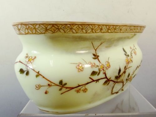 HARRACH OPAQUE GLASS VASE HAND ENAMELLED C1890 - ADDITIONAL PHOTO 3