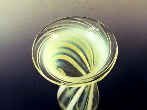 VICTORIAN STRAW OPAL URANIUM GLASS VASE BY POWELL - ADDITIONAL PHOTO 2