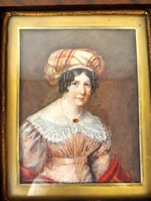 GEORGIAN MINIATURE PORTRAIT IN WOOD FRAME C1830 - ADDITIONAL PHOTO 1