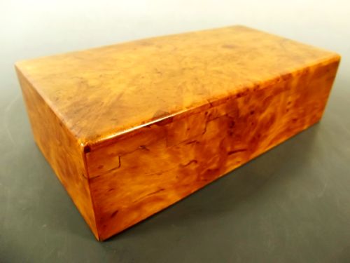 1930S PRESSED BURR MAPLE BOX - ADDITIONAL PHOTO 2