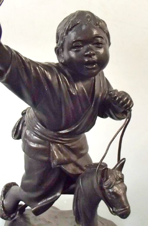 JAPANESE MEIJI PERIOD SIGNED BRONZE OF BOY WITH HOBBY HORSE OKIMONO - ADDITIONAL PHOTO 6