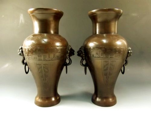 PAIR CHINESE BRONZE ARCHAIC STYLE VASES C1900 - ADDITIONAL PHOTO 1