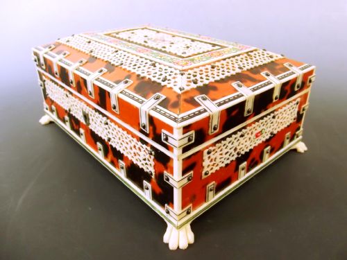 INDIAN TORTOISESHELL AND STAINTED IVORY CASKET C1900 - ADDITIONAL PHOTO 3