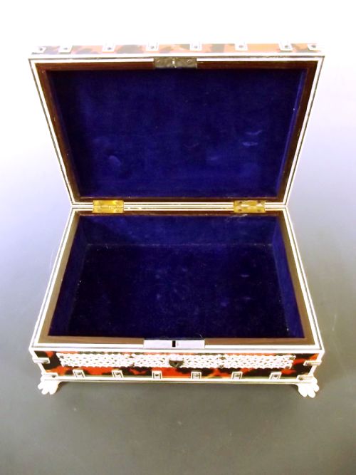 INDIAN TORTOISESHELL AND STAINTED IVORY CASKET C1900 - ADDITIONAL PHOTO 6