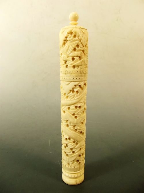 19TH CENTURY CHINESE CARVED IVORY SEWING NEEDLE CASE - ADDITIONAL PHOTO 4