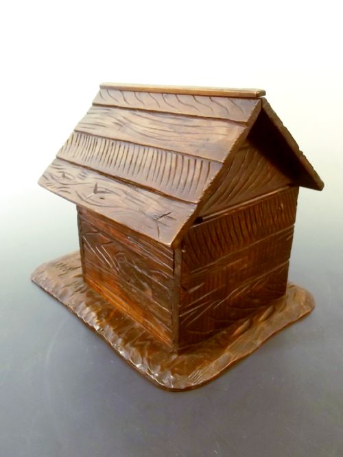 19TH C CARVED WOOD DOG IN KENNEL HUMIDOR BOX - ADDITIONAL PHOTO 1