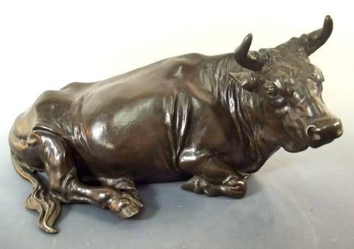 LARGE JAPANESE MEIJI PERIOD BRONZE OKIMONO RECUMBENT BULL - ADDITIONAL PHOTO 1