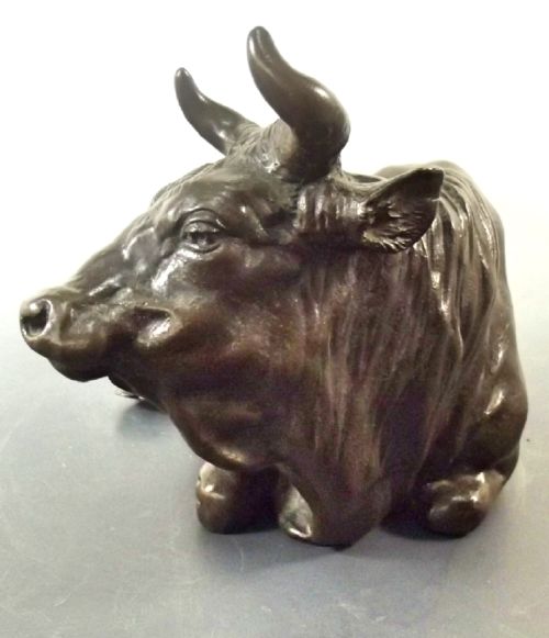 LARGE JAPANESE MEIJI PERIOD BRONZE OKIMONO RECUMBENT BULL - ADDITIONAL PHOTO 4