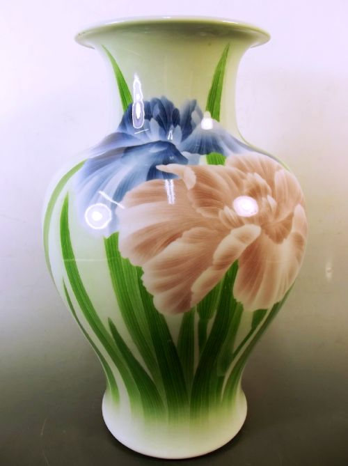 large japanese makazu kozan polychrome porcelain vase - CATEGORY: ANTIQUE VASES - DATED 1900