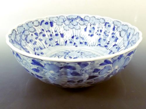 JAPANESE BLUE AND WHITE PAINTED PORCELAIN BOWL - ADDITIONAL PHOTO 2