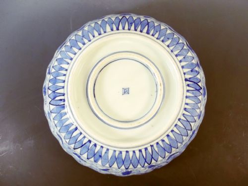 JAPANESE BLUE AND WHITE PAINTED PORCELAIN BOWL - ADDITIONAL PHOTO 6
